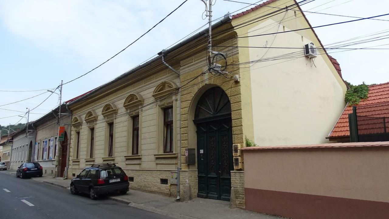 Casa Elysee Hotel Deva Exterior photo